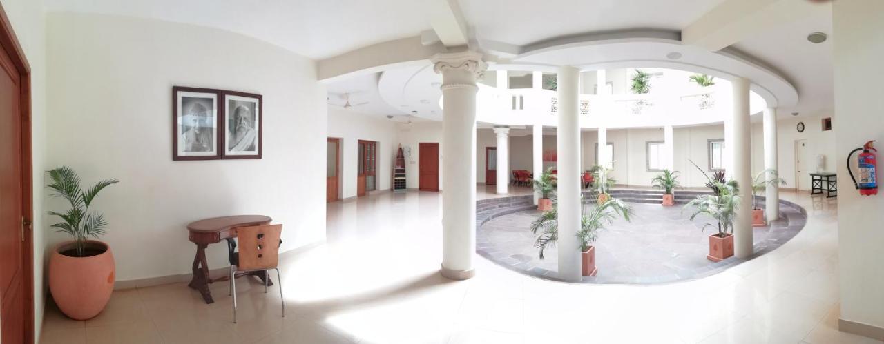 Отель La Grace Integral Retreat Пондичерри Экстерьер фото